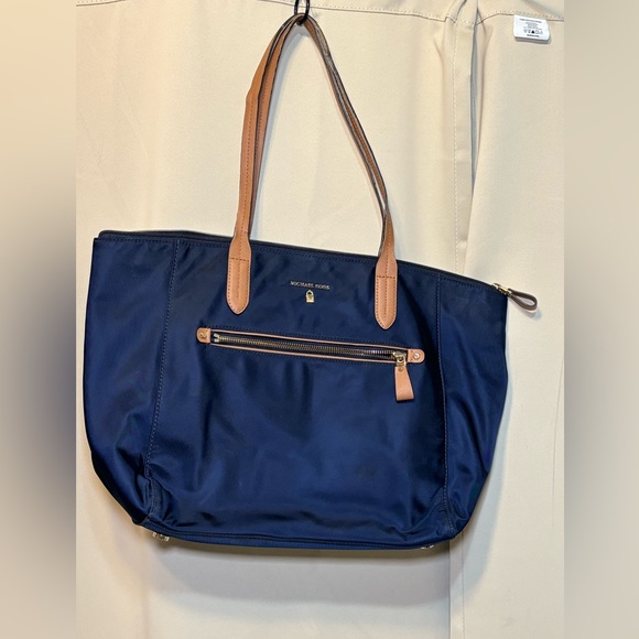 Michael Kors Handbags - Michael Kors Nylon Kelsey Tote handbag Navy Camel